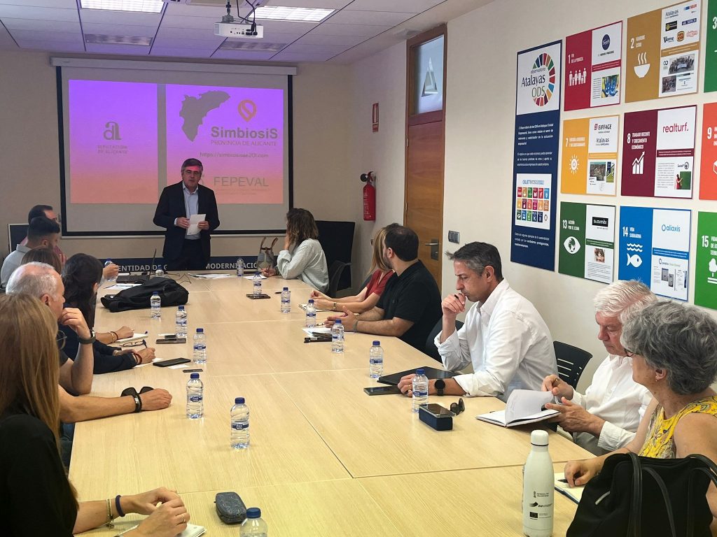 Fepeval promueve la simbiosis industrial como herramienta sostenible en una jornada en Alicante